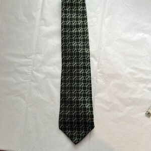 Banana Republic Men’s 100% Silk Neck Tie Made in USA Green Blue White Geometric